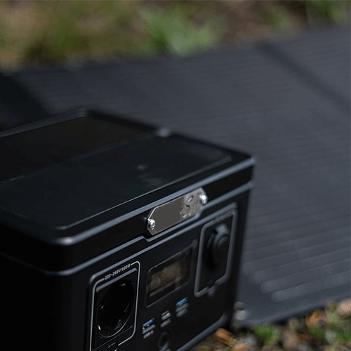 Rechargez les stations portables lithium SH Lithium avec le panneau solaire 100W pliable de SH Lithium